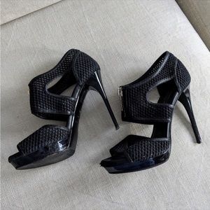 Burberry heels